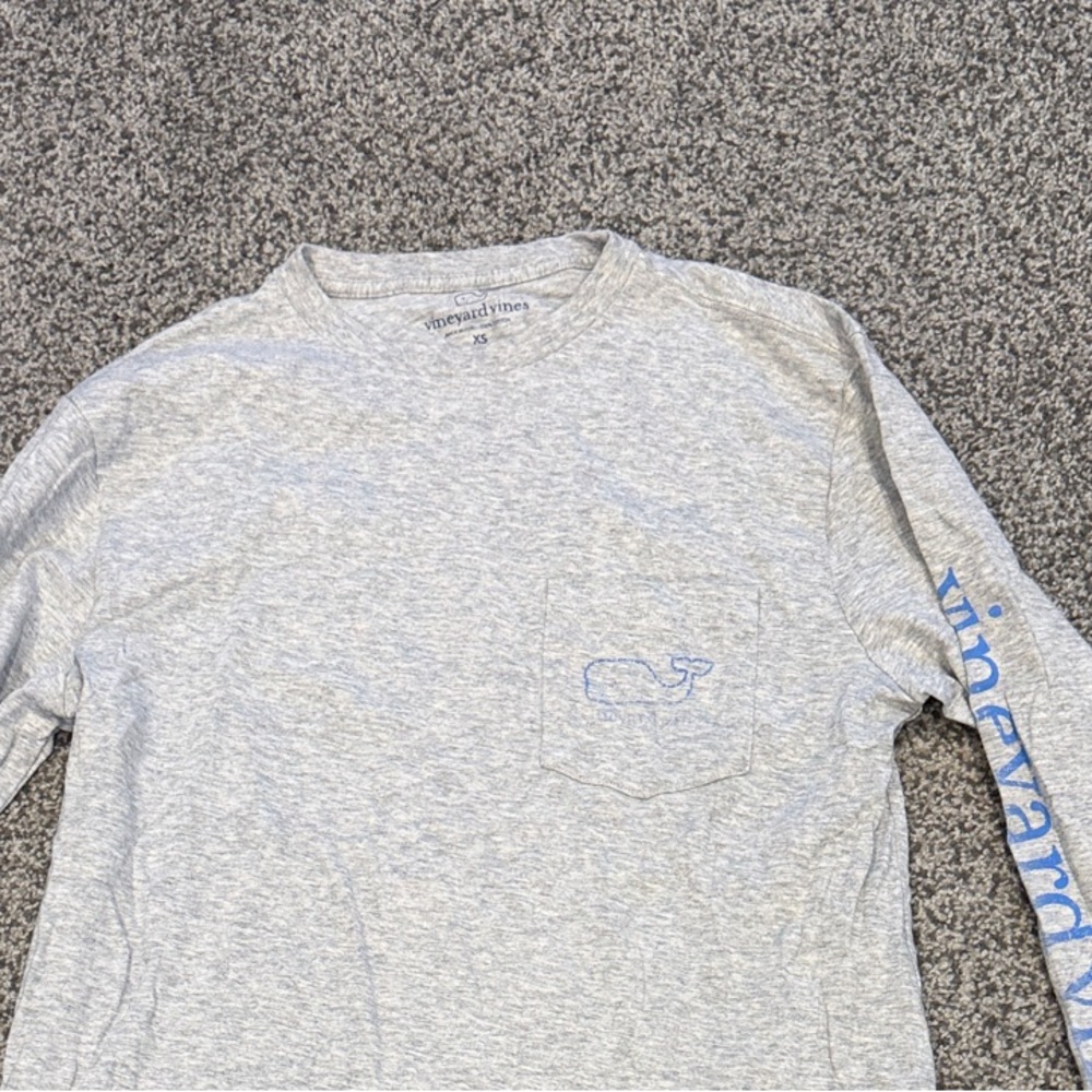 Vineyard Vines Light Heather Gray Long Sleeve Tee with Blue Logo
